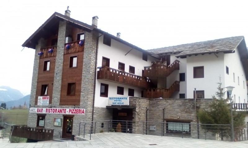 Hotel, Bar & Bistrot Saint Nicolas Gran Paradiso Екстер'єр фото