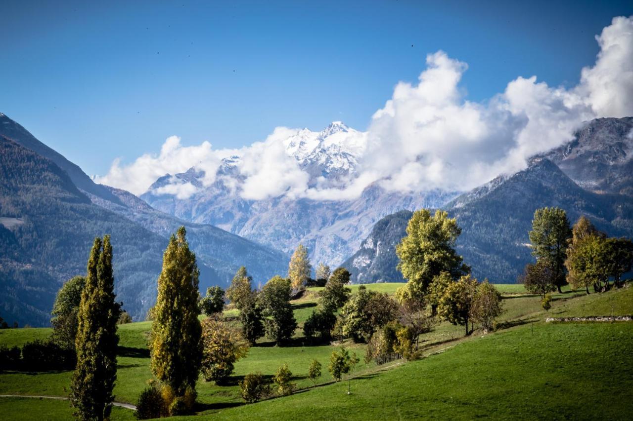 Hotel, Bar & Bistrot Saint Nicolas Gran Paradiso Екстер'єр фото
