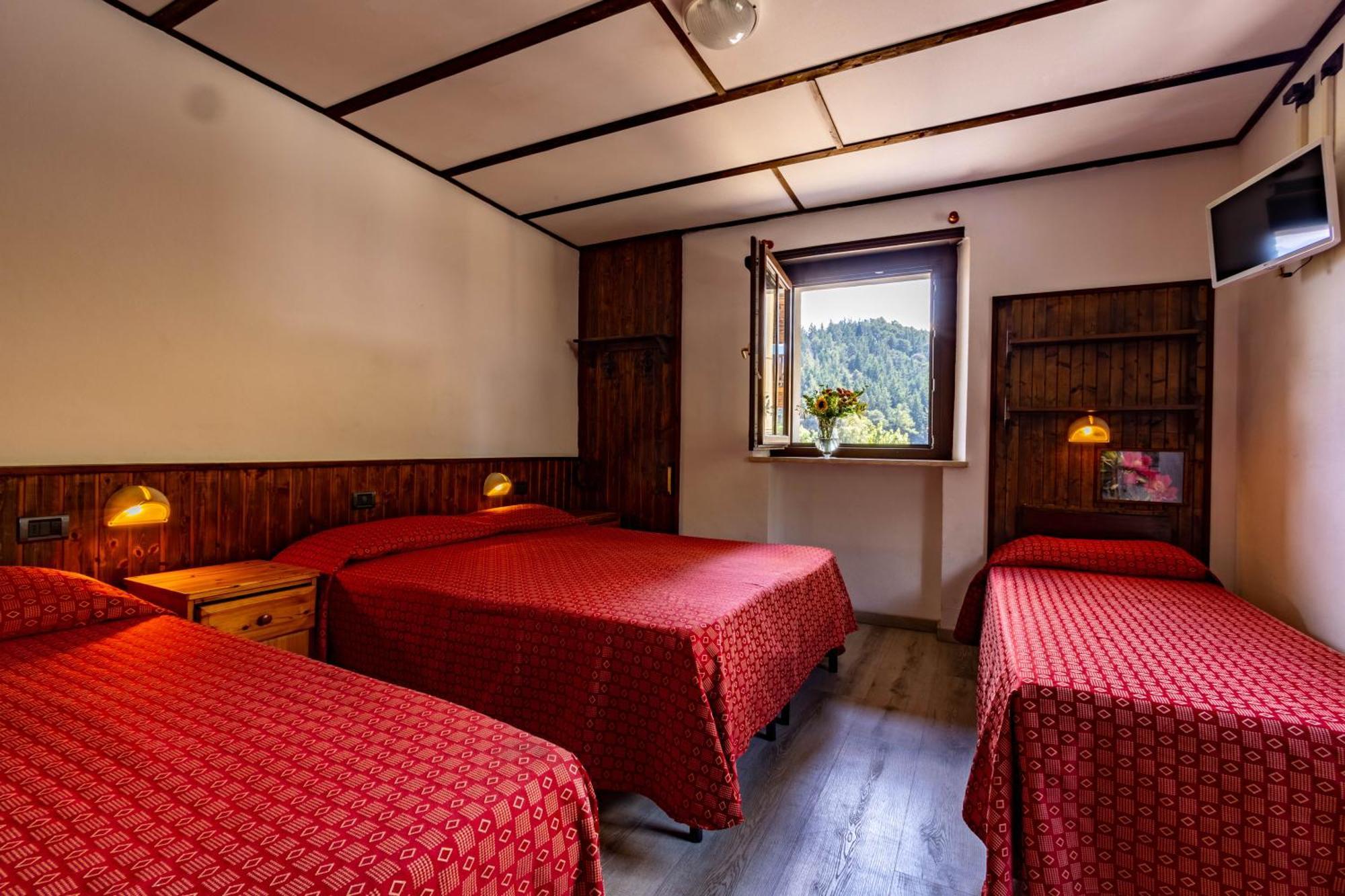 Hotel, Bar & Bistrot Saint Nicolas Gran Paradiso Екстер'єр фото