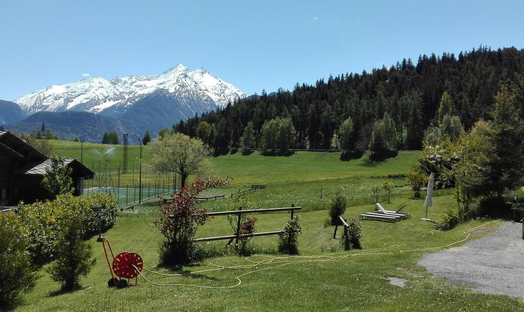 Hotel, Bar & Bistrot Saint Nicolas Gran Paradiso Екстер'єр фото